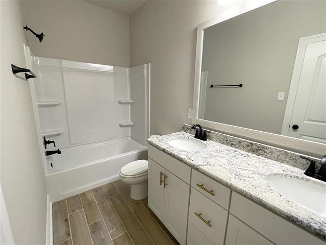 3315 FAIRWOOD Lane, Lake Charles, LA 70607