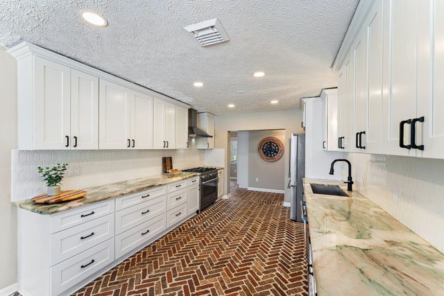 8907 S Indian River Drive, Fort Pierce, FL 34982