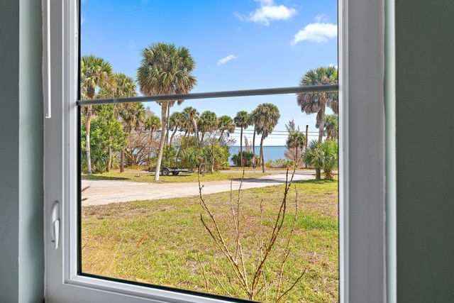 8907 S Indian River Drive, Fort Pierce, FL 34982