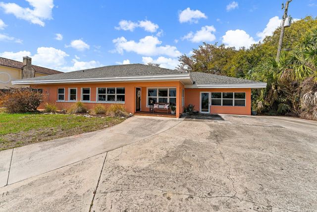 8907 S Indian River Drive, Fort Pierce, FL 34982