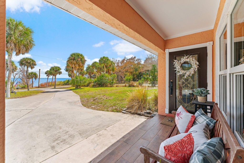 8907 S Indian River Drive, Fort Pierce, FL 34982
