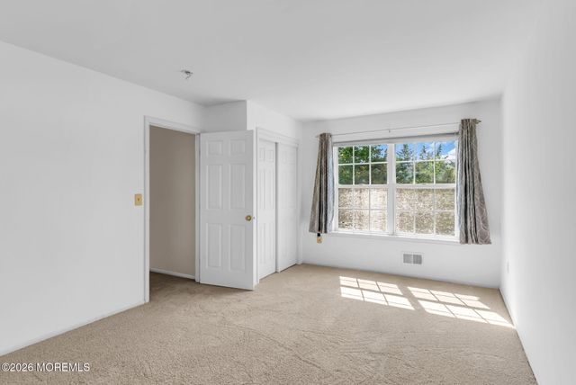 10 Sally Street, Howell, NJ 07731