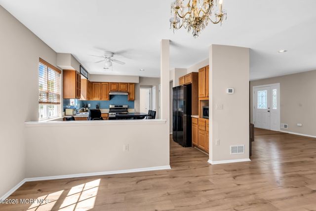 10 Sally Street, Howell, NJ 07731