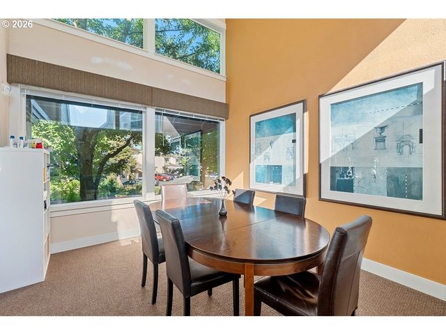 303 N HAYDEN BAY Dr, Portland, OR 97217
