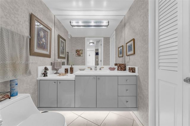 4100 Galt Ocean Dr 202, Fort Lauderdale, FL 33308