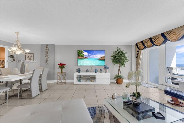 4100 Galt Ocean Dr 202, Fort Lauderdale, FL 33308