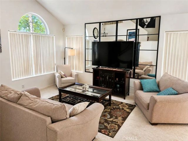6044 Catalina, Palmdale, CA 93552
