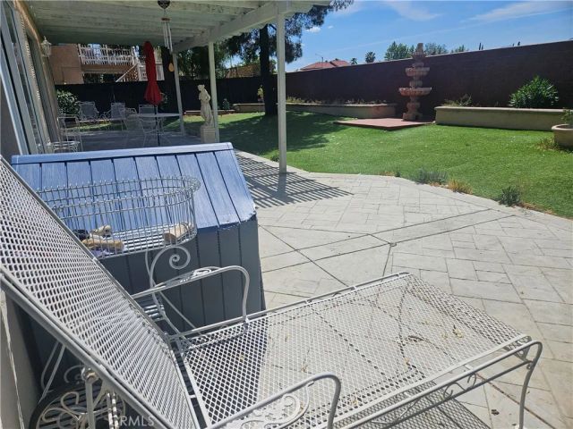 6044 Catalina, Palmdale, CA 93552