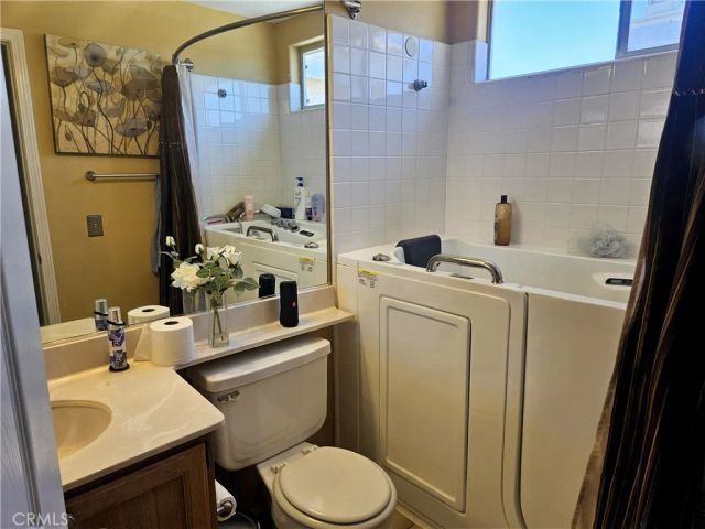 6044 Catalina, Palmdale, CA 93552