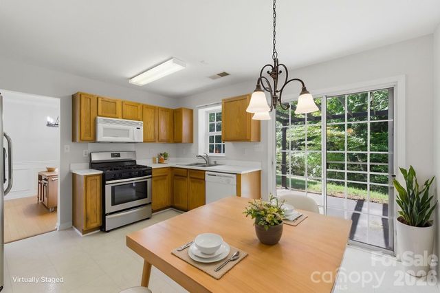 7011 Long Run Lane, Charlotte, NC 28216