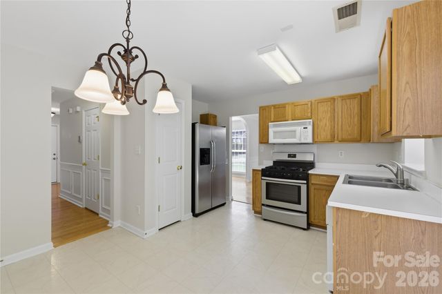 7011 Long Run Lane, Charlotte, NC 28216
