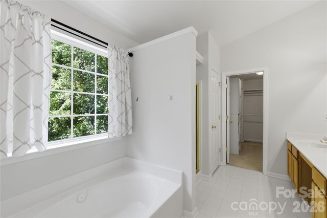 7011 Long Run Lane, Charlotte, NC 28216