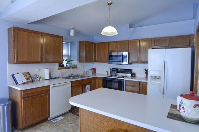 10006 W Haskell, Wichita, KS 67209