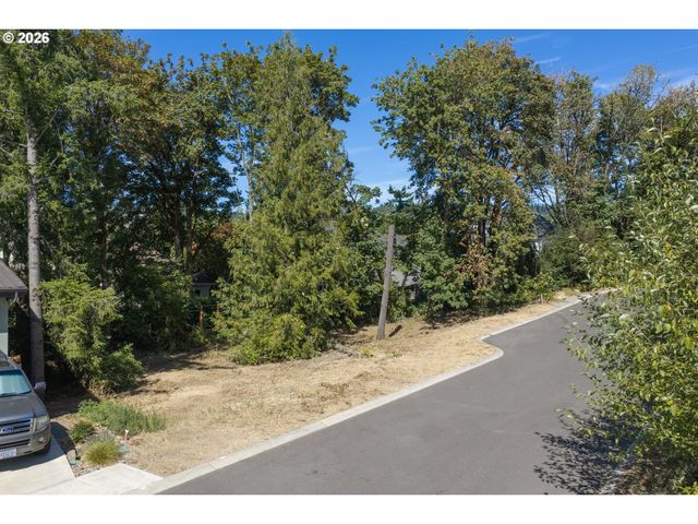 10143 Nw WELLHOUSE Ln 4, Portland, OR 97229