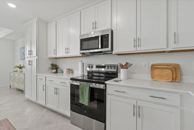 17570 OPAL SAND DRIVE 302, Venice, FL 34293