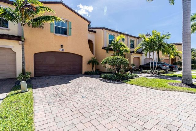 4628 MEDITERRANEAN Circle, Palm Beach Gardens, FL 33418