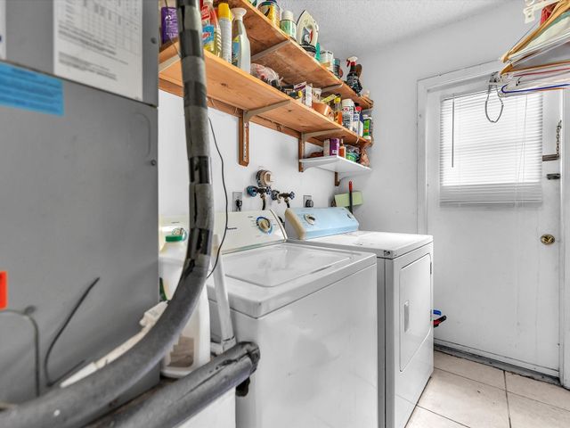 6171 SW 6th, Margate, FL 33068