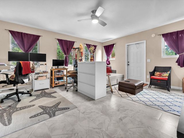 6171 SW 6th, Margate, FL 33068