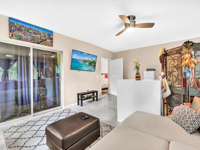 6171 SW 6th, Margate, FL 33068