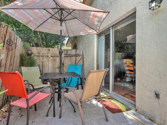 6171 SW 6th, Margate, FL 33068