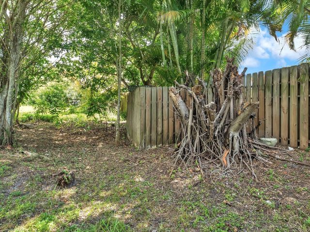 6171 SW 6th, Margate, FL 33068