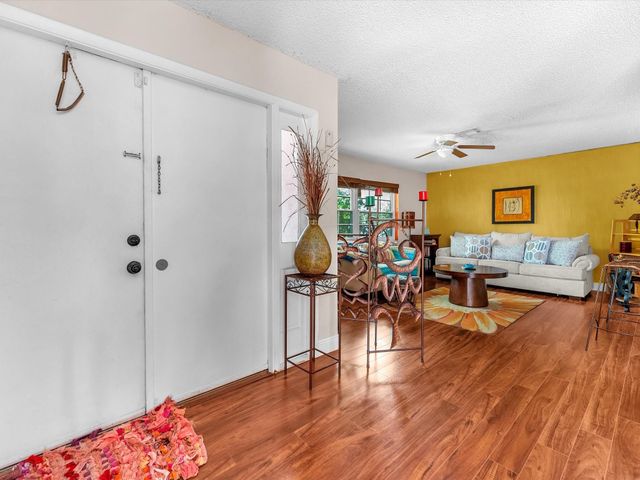 6171 SW 6th, Margate, FL 33068