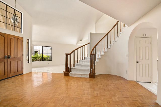 3970 Santa Nella Pl, San Diego, CA 92130