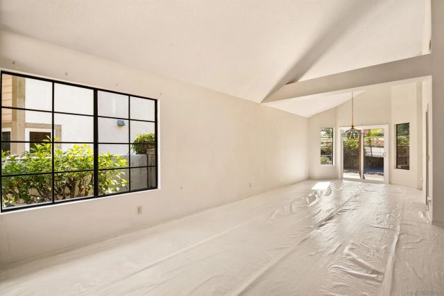 3970 Santa Nella Pl, San Diego, CA 92130