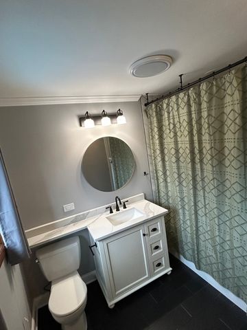 16 Robert Avenue, Prospect Heights, IL 60070