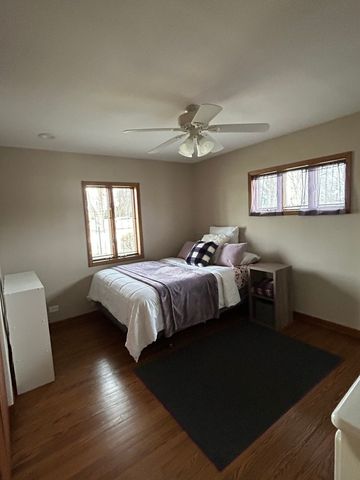 16 Robert Avenue, Prospect Heights, IL 60070