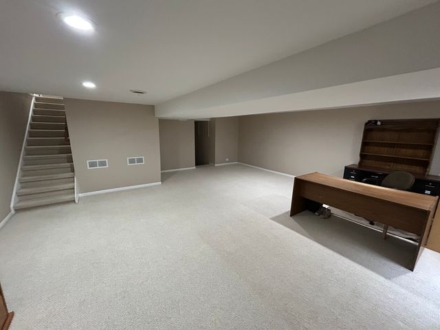 16 Robert Avenue, Prospect Heights, IL 60070