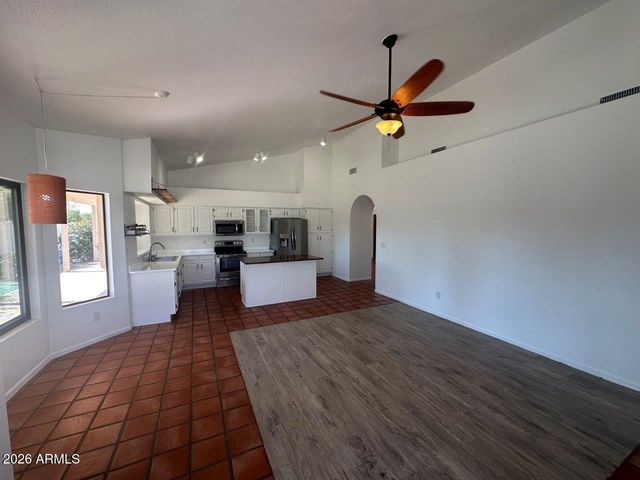 15 W BUENA VISTA Drive, Tempe, AZ 85284