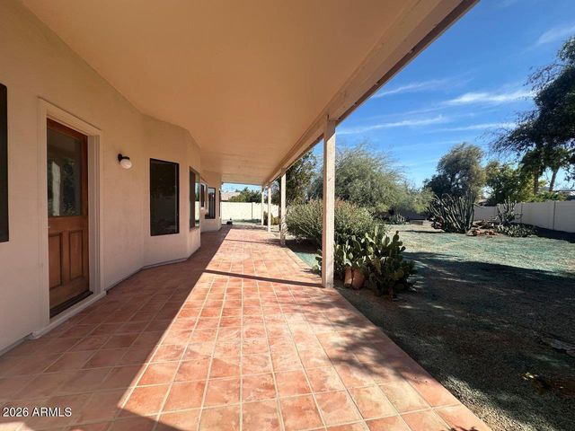 15 W BUENA VISTA Drive, Tempe, AZ 85284