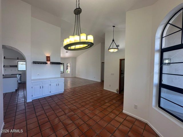 15 W BUENA VISTA Drive, Tempe, AZ 85284