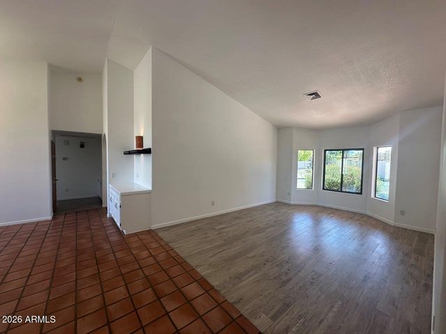 15 W BUENA VISTA Drive, Tempe, AZ 85284