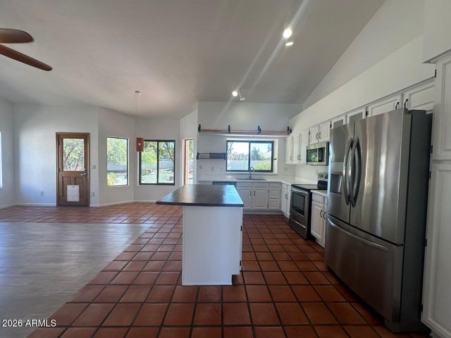 15 W BUENA VISTA Drive, Tempe, AZ 85284