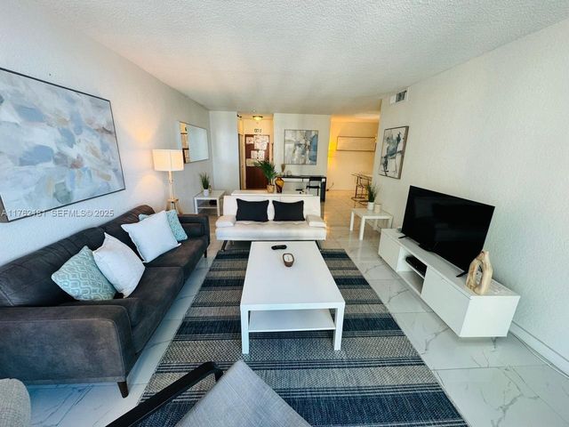 3901 S Ocean Drive 10G, Hollywood, FL 33019