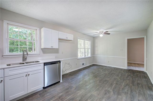 3552 Vicky NW Circle, Kennesaw, GA 30144