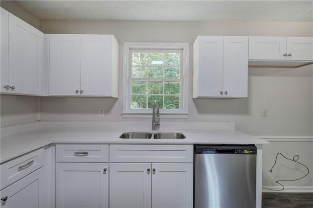 3552 Vicky NW Circle, Kennesaw, GA 30144