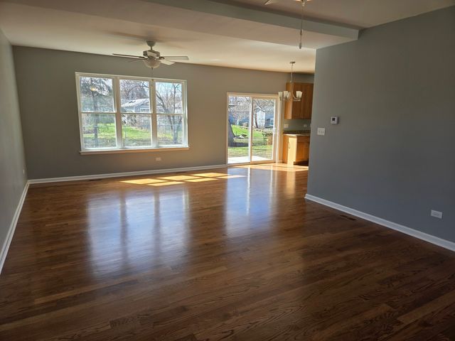 4 Joseph Court, Midlothian, IL 60445
