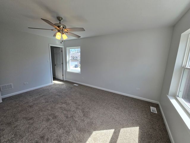 4 Joseph Court, Midlothian, IL 60445