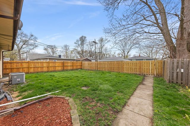 17908 Lorenz Avenue, Lansing, IL 60438