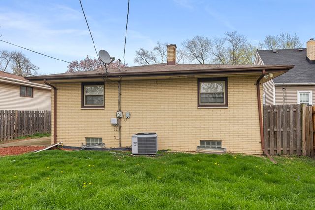 17908 Lorenz Avenue, Lansing, IL 60438