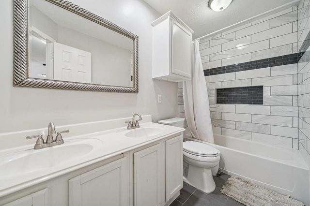 12310 Shadow Island Drive, Houston, TX 77082
