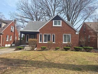 607 S Connecticut Avenue, Royal Oak, MI 48067