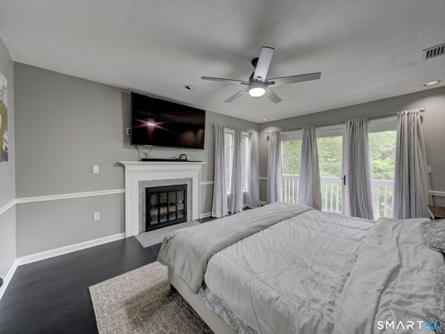 137 Hollyberry Lane, Plainville, CT 06062