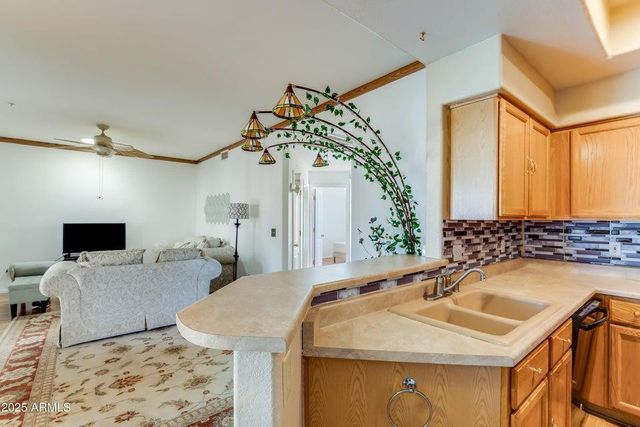 9151 W Greenway Road Unit 252, Peoria, AZ 85381