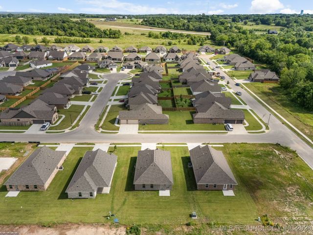 10718 S 275th East Avenue, Coweta, OK 74429