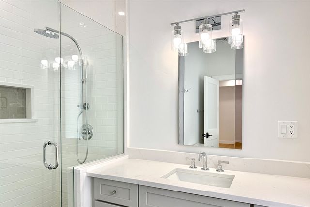 811 Heath Street, Brookline, MA 02467