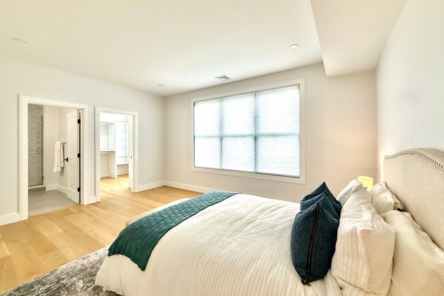 811 Heath Street, Brookline, MA 02467